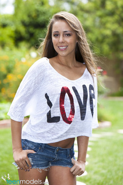 teenmodels.com - 2011-07/2011-07-07 - Ella Milano - Love Ella/5187054.jpg