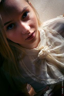 CharmModels.net/Martha/Premiere/IMG_1886_001.jpg