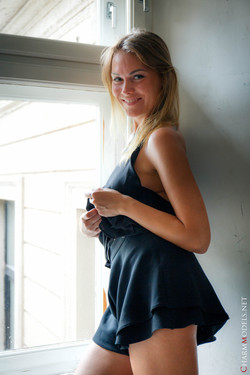 CharmModels.net/Melita/Window to/IMG_3136_001.jpg