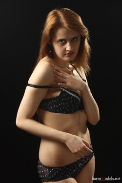 CharmModels.net/Krista B/IMG_7745_001.jpg