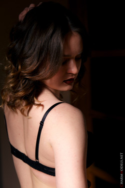 CharmModels.net/Adriana/Sexy 18yo girl on the door/IMG_3214_001.jpg