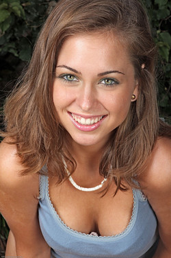 ATKPremium.11.11.18.Riley.Reid/ril009MAR_231659020.jpg