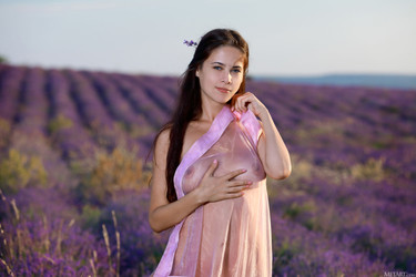 Martina Mink/MetArt/2022-10-19 Martina Mink - Drift Away/023.jpg