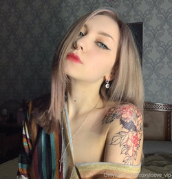 roxyloove_vip/Images/roxyloove_vip-2021-06-16-2138088065-Thats my new Hair style and Tattoo How do u like.jpg