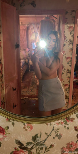 [Onlyfans] Siterip - Molly Bennett @moremolly [821 images] [292 videos]/pics/1122x2208_adad6ba89c316b4f80322220e2945532.jpg