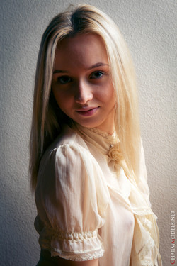 CharmModels.net/Martha/Premiere/IMG_1863_001.jpg
