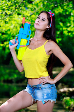 Martina Mink/MetArt/2020-09-19 Martina Mink - Water Fight/001.jpg