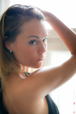 CharmModels.net/Melita/Window to/IMG_3131_001.jpg