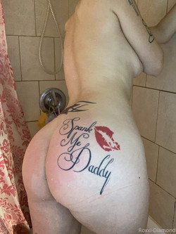 [OnlyFans] roxxidiamond - 46 Vids & 1593 Pics - @roxxidiamond - (20191108-20220204)/Images/roxxidiamond-2019-11-08-83091677-Baby got back.jpg