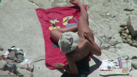BeachHunters_17359-17464/bh_17364.avi