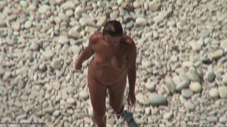 BeachHunters_17359-17464/bh_17366.avi