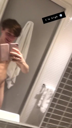 [onlyfans] Alex Faux (fauxwinter)/0754ad70ecca75e0249834e89d40e804.mp4