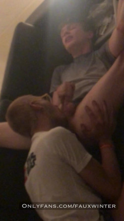 [onlyfans] Alex Faux (fauxwinter)/5dfbaacab8e8283bb15cc.mp4