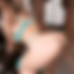 Pretty-and-Raw-Jessie-Rogers-scene-1.2160p.mp4